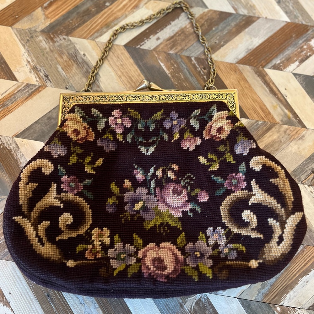 Vtg  Needlepoint Tapestry Carpetbag Purse/Evening Bag Floral with Mirror Pouch